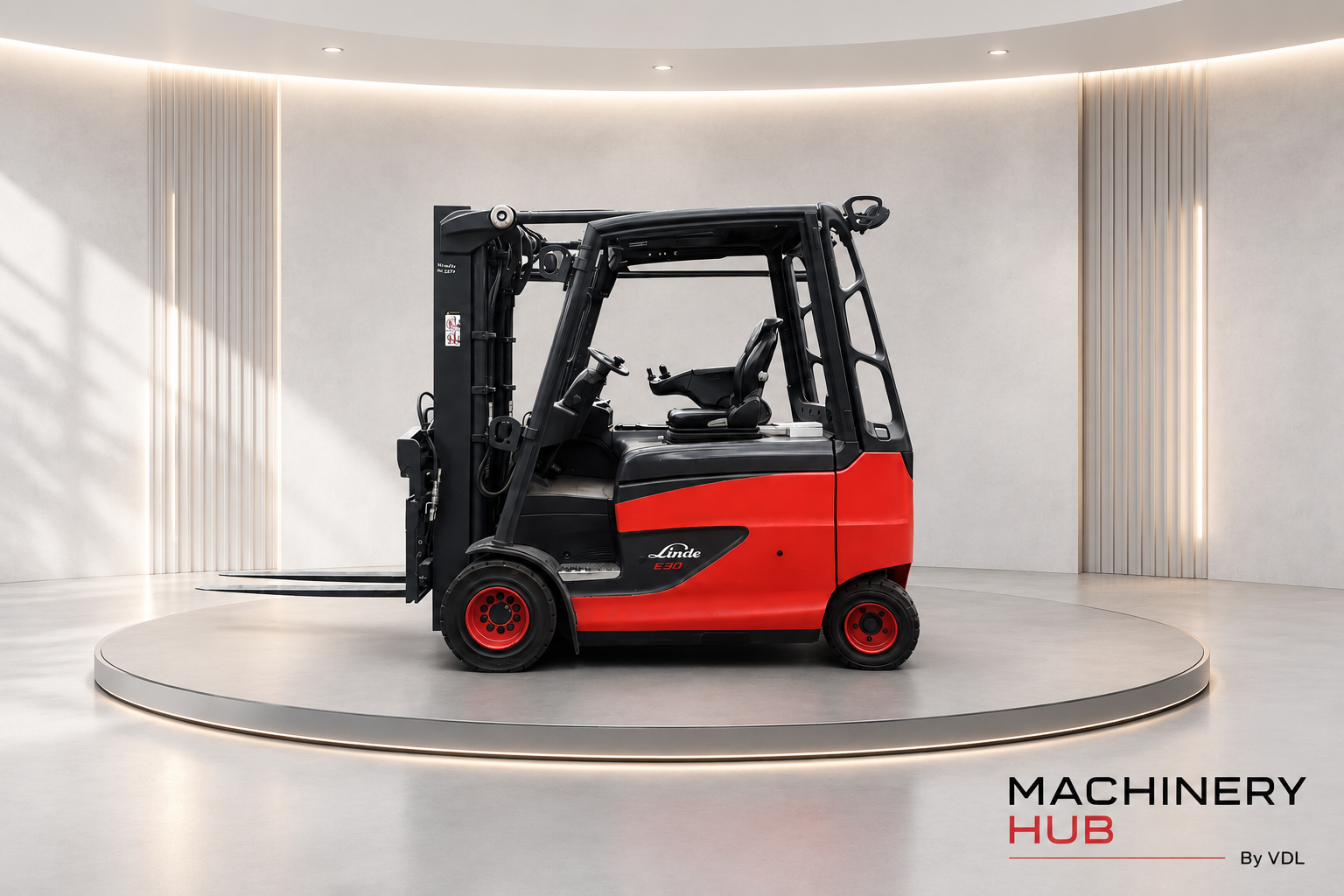 Linde E30 elektrische heftruck in de Machinery Hub showroom